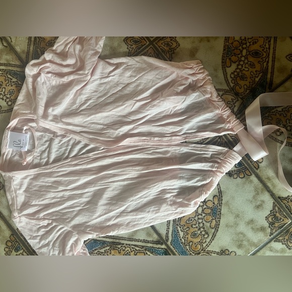 Flo dancewear Crossover Long Sleeves Wrap Top in pink Medium gymnastics ballet - Picture 7 of 9